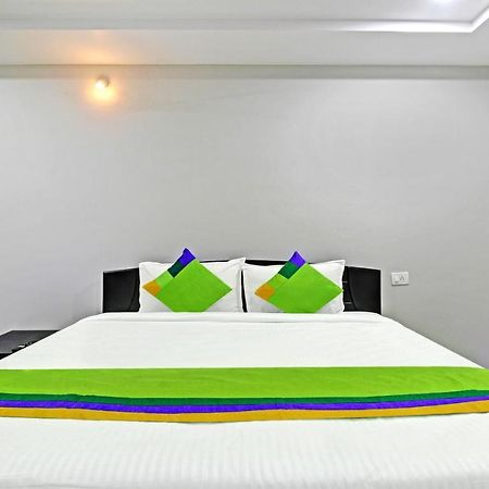Itsy Hotels Sunrise Grand, Hitech City Hyderabad Exteriör bild