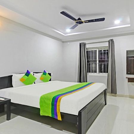 Itsy Hotels Sunrise Grand, Hitech City Hyderabad Exteriör bild