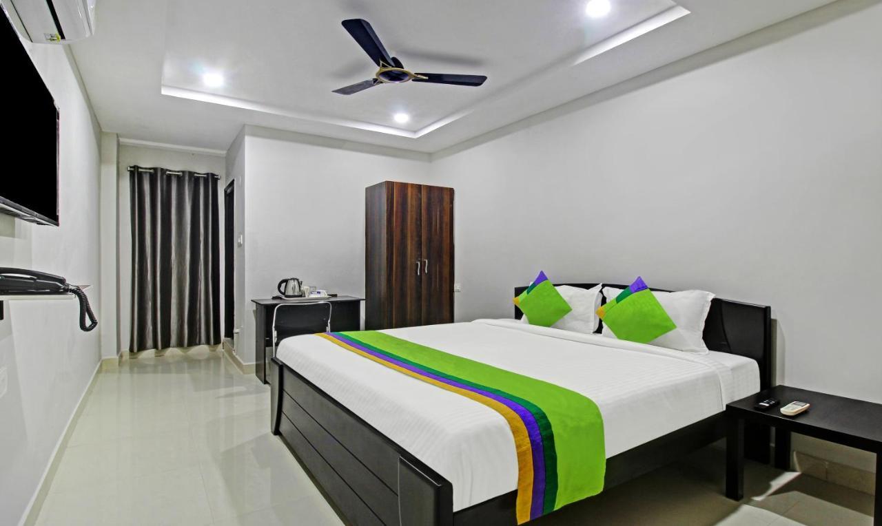Itsy Hotels Sunrise Grand, Hitech City Hyderabad Exteriör bild