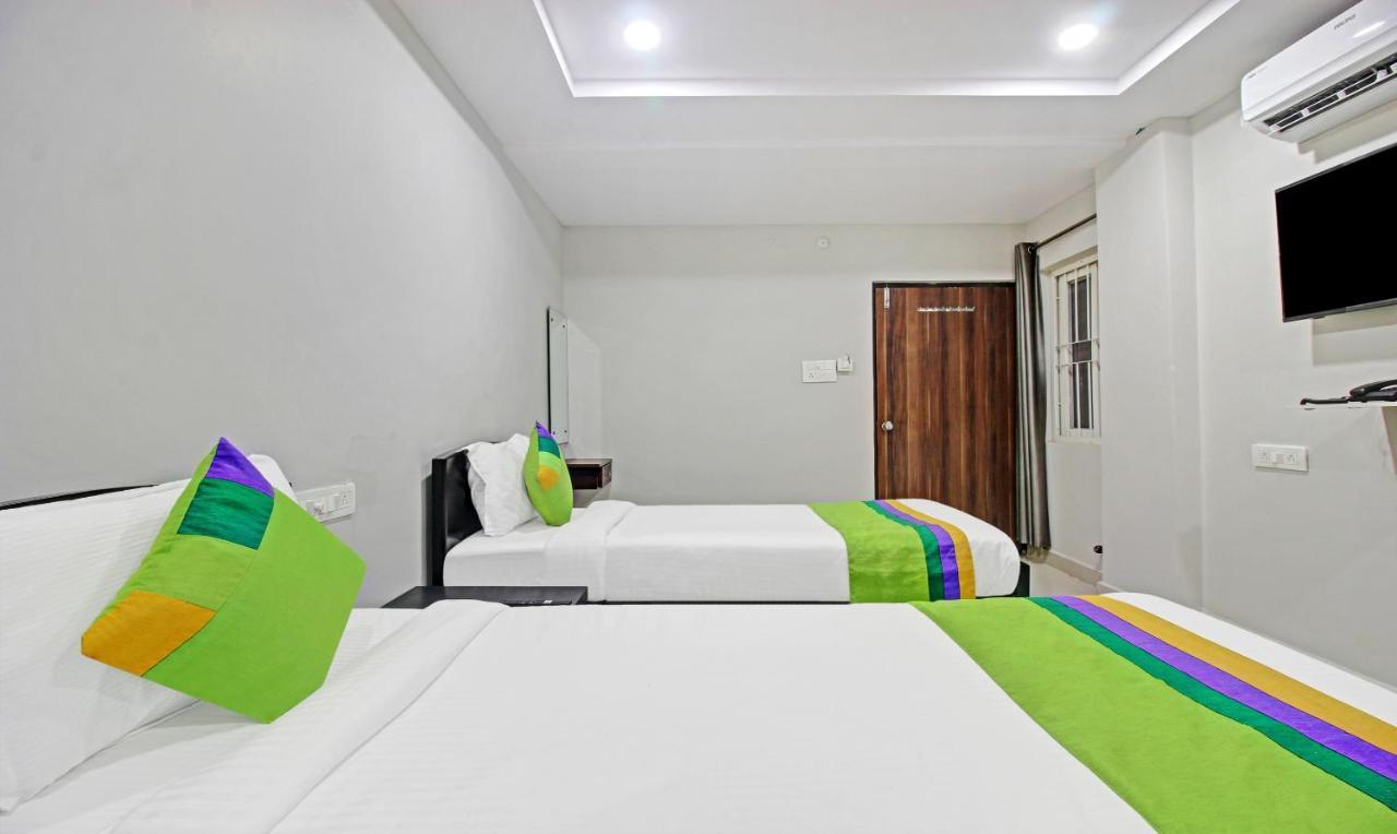 Itsy Hotels Sunrise Grand, Hitech City Hyderabad Exteriör bild
