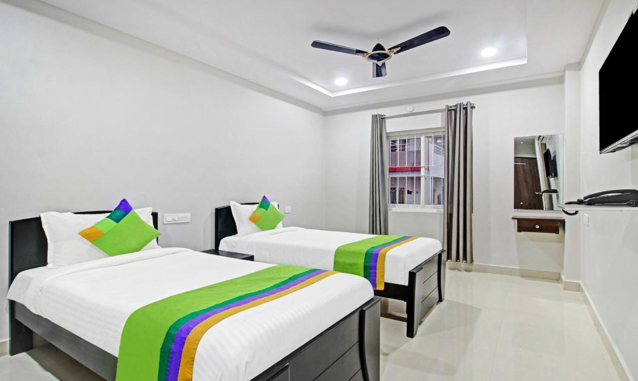 Itsy Hotels Sunrise Grand, Hitech City Hyderabad Exteriör bild