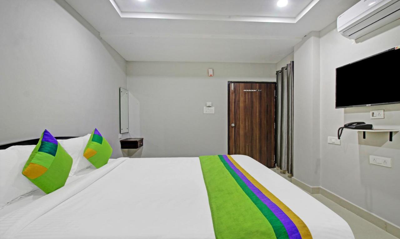 Itsy Hotels Sunrise Grand, Hitech City Hyderabad Exteriör bild