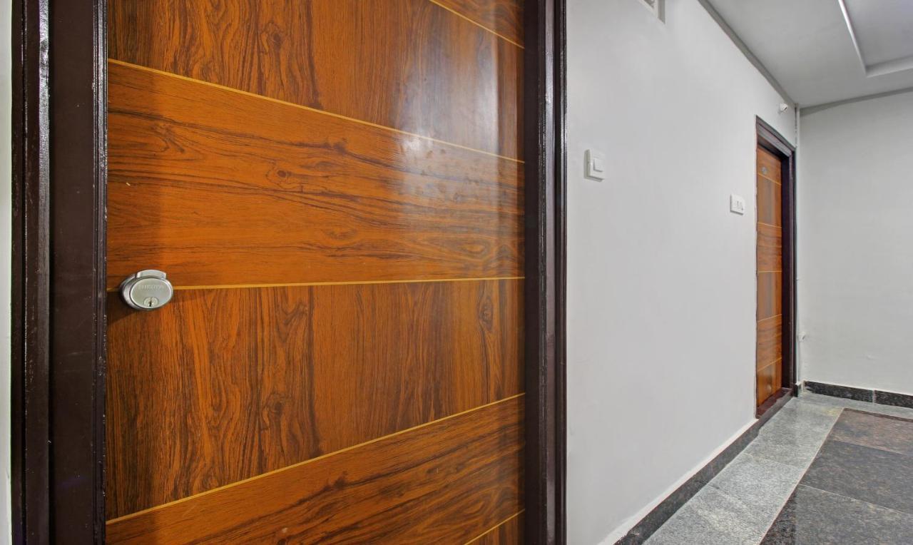 Itsy Hotels Sunrise Grand, Hitech City Hyderabad Exteriör bild