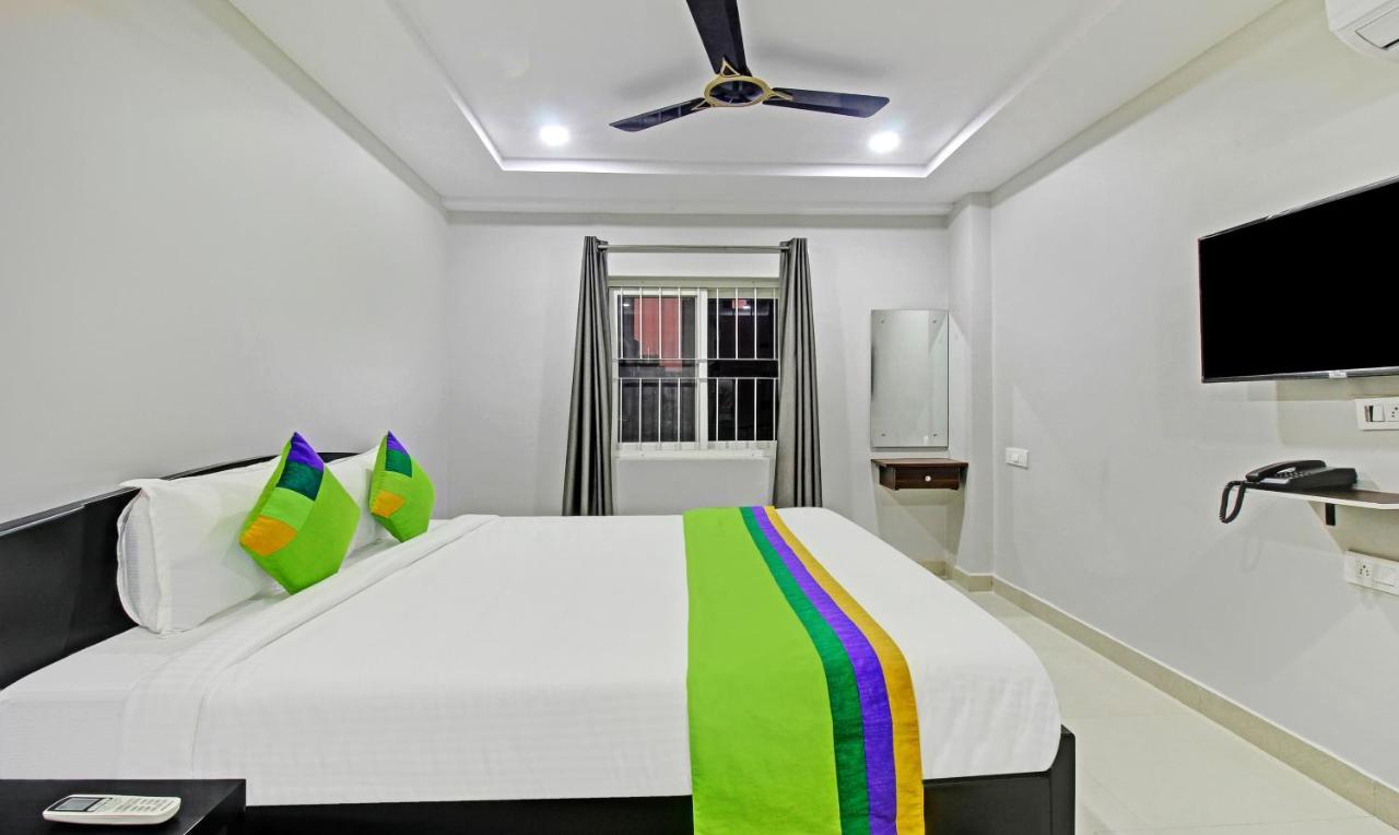 Itsy Hotels Sunrise Grand, Hitech City Hyderabad Exteriör bild